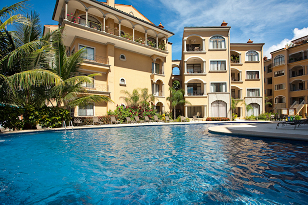 Sunrise condo, Playa Tamarindo, Costa Rica, Pool View 